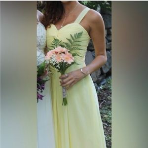 JJs House, Pale Yellow, Size 4 formal dress.